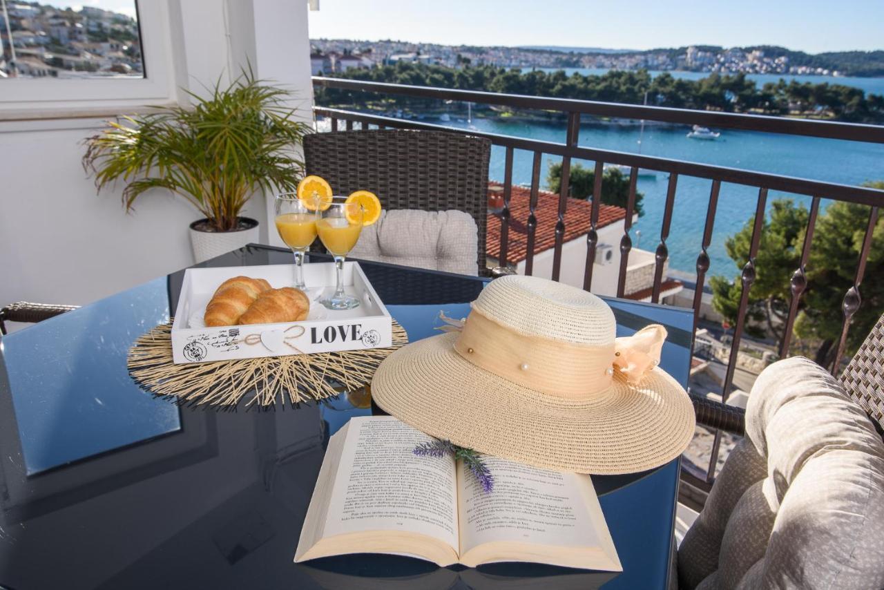 Apartment Kristina Трогир Екстериор снимка