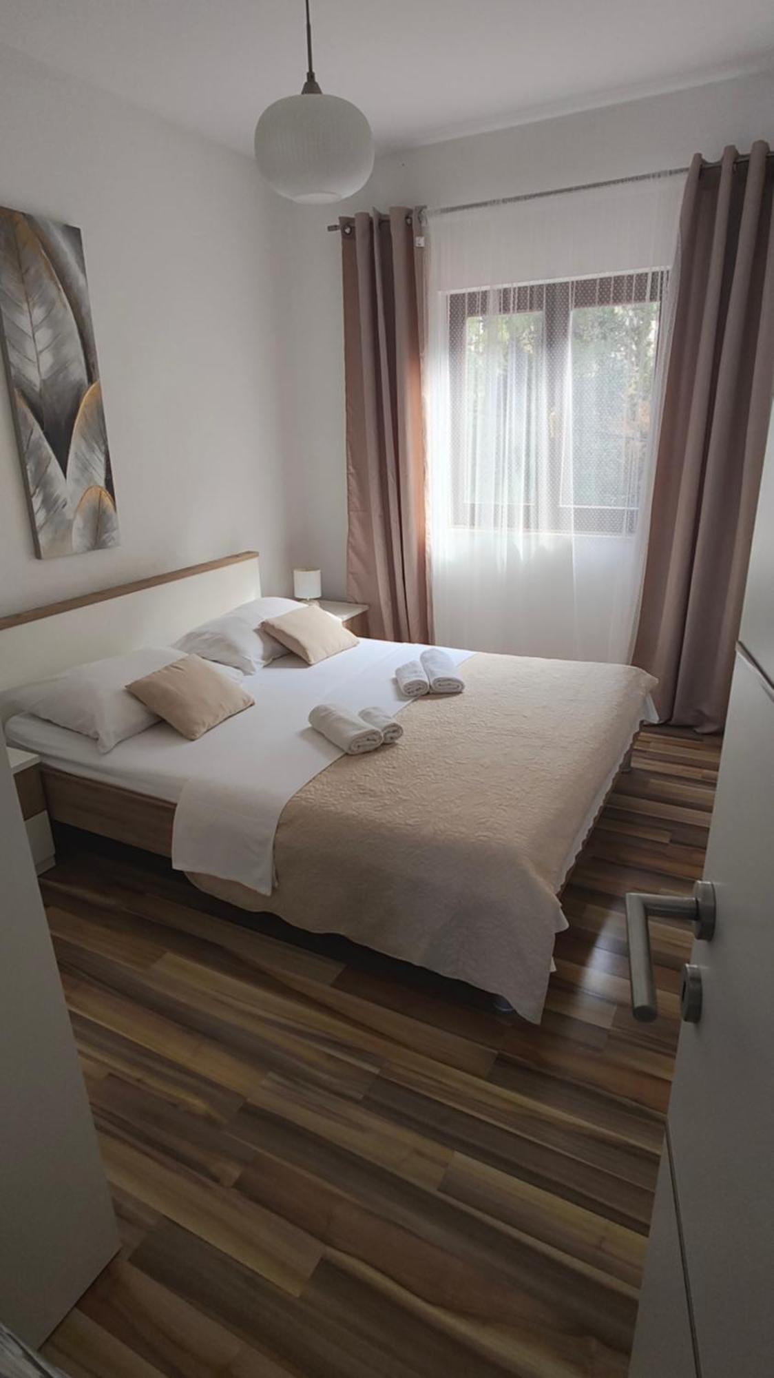 Apartment Kristina Трогир Екстериор снимка